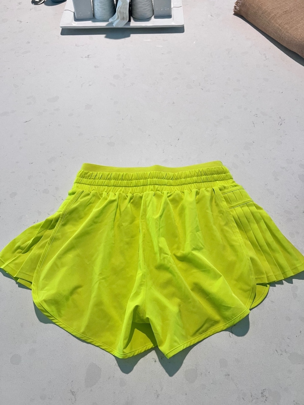 JoyLab Pleated Side Athletic Shorts Women’s XS Neon Lime Green High Rise